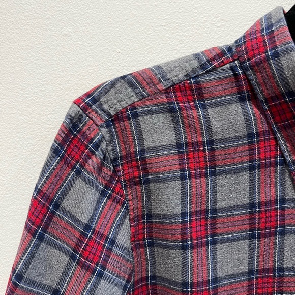 JCrew lightweight flannel gray and red plaid size L - Picture 4 of 4